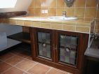 Meuble en chêne avec vitrage