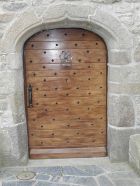 Porte chêne et clous